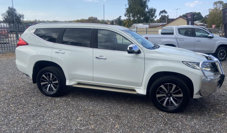 QE Pajero Sport GLX 5DR Wagon 4×4 2.4L 4 Cyl Diesel 8sp Auto full