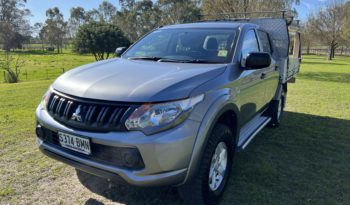 MQ TRITON GLX+ DOUBLE CAB CHASSIS MANUAL full