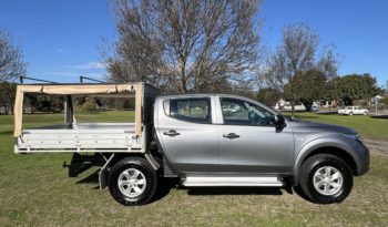 MQ TRITON GLX+ DOUBLE CAB CHASSIS MANUAL full