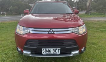 ZJ Outlander ES 5DR Wagon 2.0L 4 Cyl CVT full