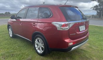 ZJ Outlander ES 5DR Wagon 2.0L 4 Cyl CVT full