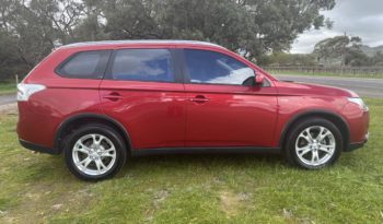 ZJ Outlander ES 5DR Wagon 2.0L 4 Cyl CVT full