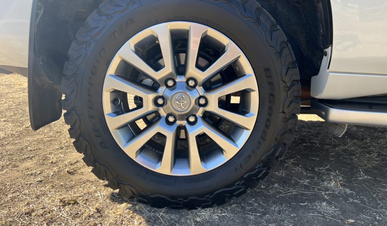 TOYOTA PRADO VX full