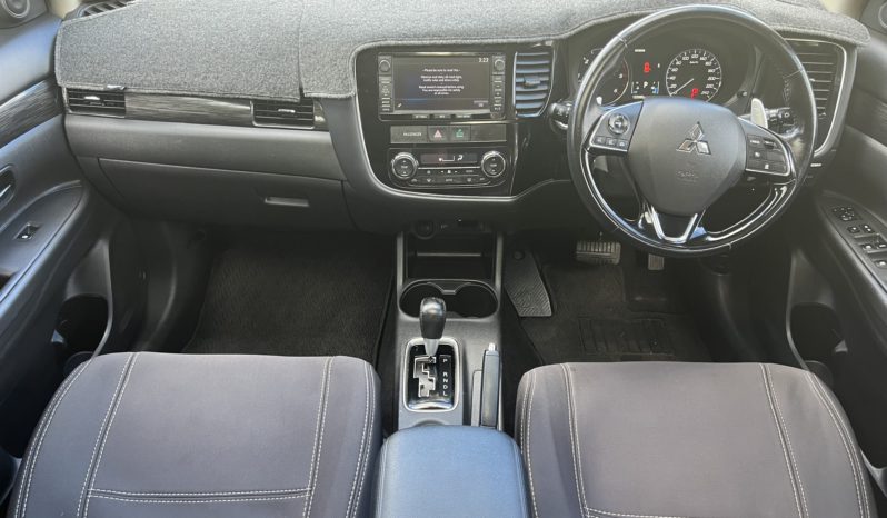 2015 MITSUBISHI OUTLANDER ZK MY16 EXCEED WAGON 7ST 5DR SPTS AUTO 6SP 4WD 2.2LDT full