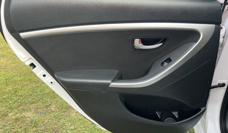HYUNDAI I30 ACTIVE 1.8L 6SPD MANUAL full