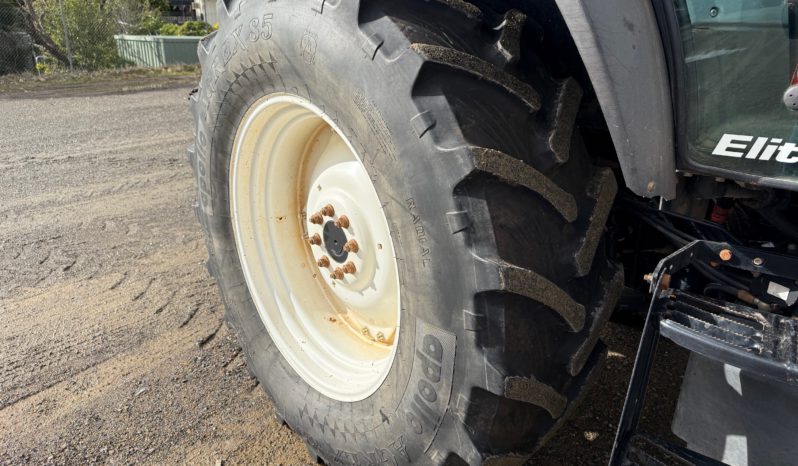 NEW HOLLAND T6020 TRACTOR full