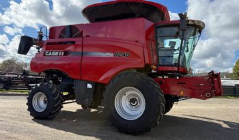 CASE IH 8240 AXIAL FLOW COMBINE HARVESTER full