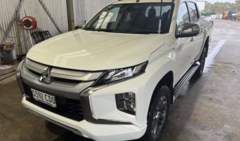 MR Triton GLX-R 4DR Double Cab 4×4 2.4L 4 Cyl Turbo Diesel 6 full