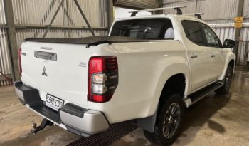 MR Triton GLX-R 4DR Double Cab 4×4 2.4L 4 Cyl Turbo Diesel 6 full