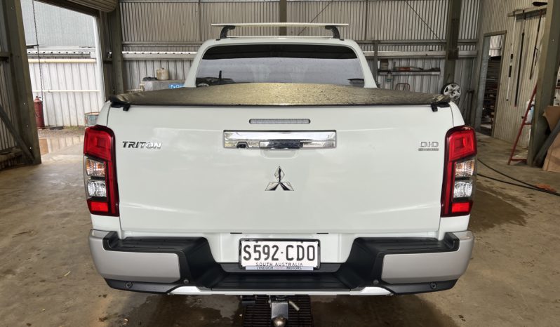 MR Triton GLX-R 4DR Double Cab 4×4 2.4L 4 Cyl Turbo Diesel 6 full