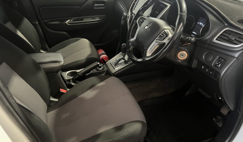 MR Triton GLX-R 4DR Double Cab 4×4 2.4L 4 Cyl Turbo Diesel 6 full