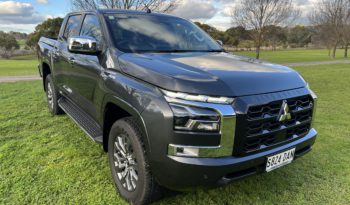 MV Triton GLS 2.4L D 6A/T 4X4 DC PU full