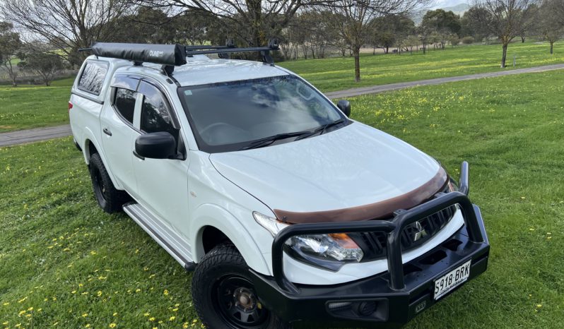 MITSUBISHI TRITON GLX+ DOUBLE CAB UTILITY full