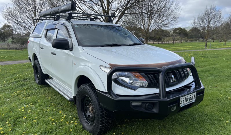 MITSUBISHI TRITON GLX+ DOUBLE CAB UTILITY full