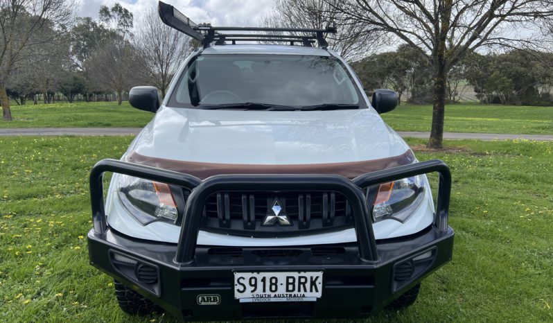 MITSUBISHI TRITON GLX+ DOUBLE CAB UTILITY full