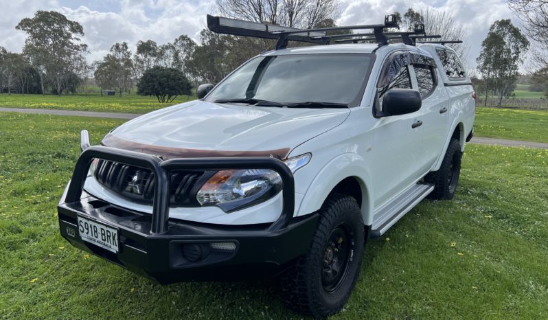 MITSUBISHI TRITON GLX+ DOUBLE CAB UTILITY full