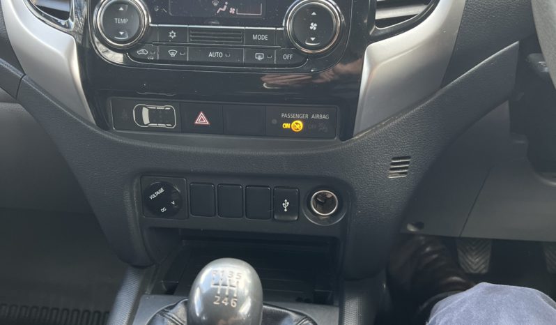 MITSUBISHI TRITON GLX+ DOUBLE CAB UTILITY full