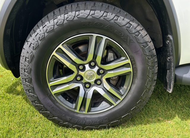 TOYOTA FORTUNER GXL 7 SEAT full
