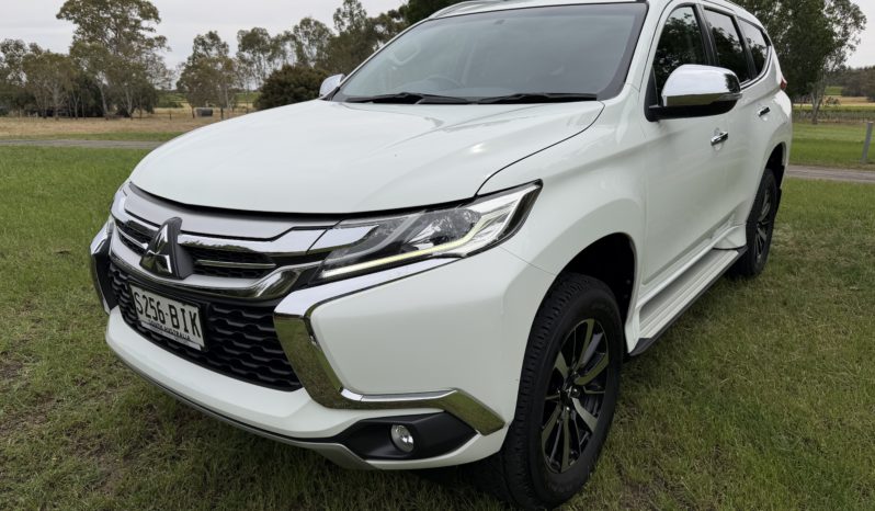 QE Pajero Sport GLX 5DR Wagon 4×4 2.4L 4 Cyl Diesel 8sp Auto full