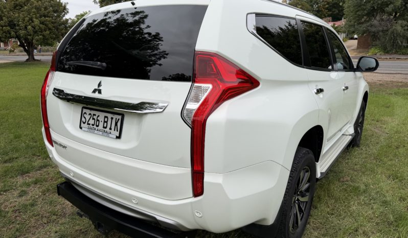 QE Pajero Sport GLX 5DR Wagon 4×4 2.4L 4 Cyl Diesel 8sp Auto full