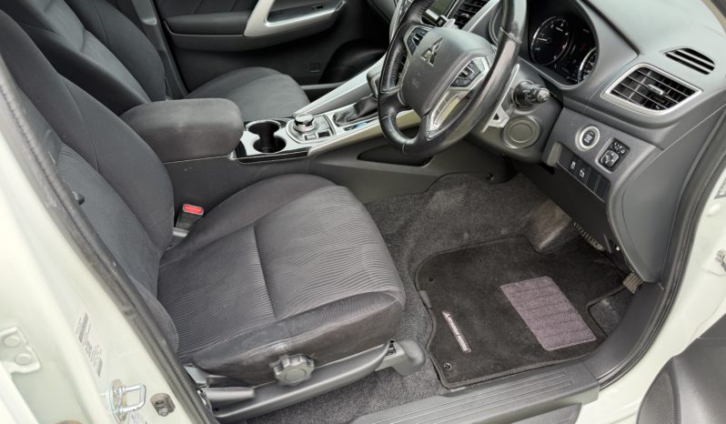 QE Pajero Sport GLX 5DR Wagon 4×4 2.4L 4 Cyl Diesel 8sp Auto full