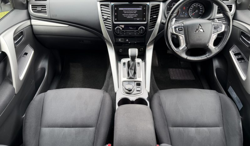 QE Pajero Sport GLX 5DR Wagon 4×4 2.4L 4 Cyl Diesel 8sp Auto full