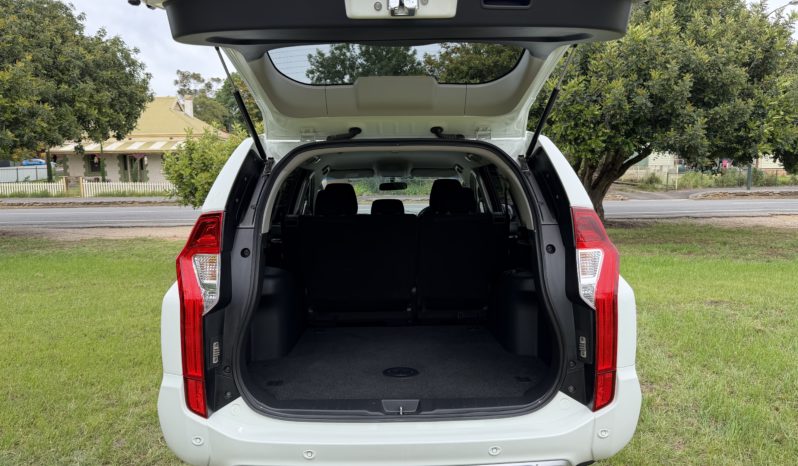 QE Pajero Sport GLX 5DR Wagon 4×4 2.4L 4 Cyl Diesel 8sp Auto full