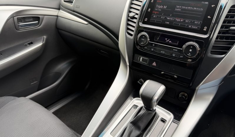 QE Pajero Sport GLX 5DR Wagon 4×4 2.4L 4 Cyl Diesel 8sp Auto full