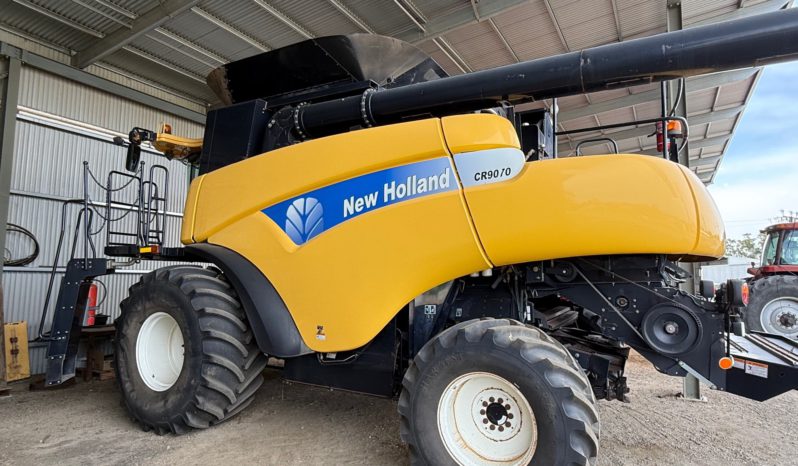 NEW HOLLAND CR9070 & CASE IH 3152 40′ DRAPER full