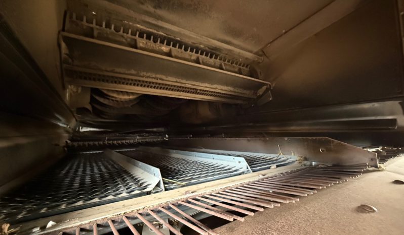 NEW HOLLAND CR9070 & CASE IH 3152 40′ DRAPER full