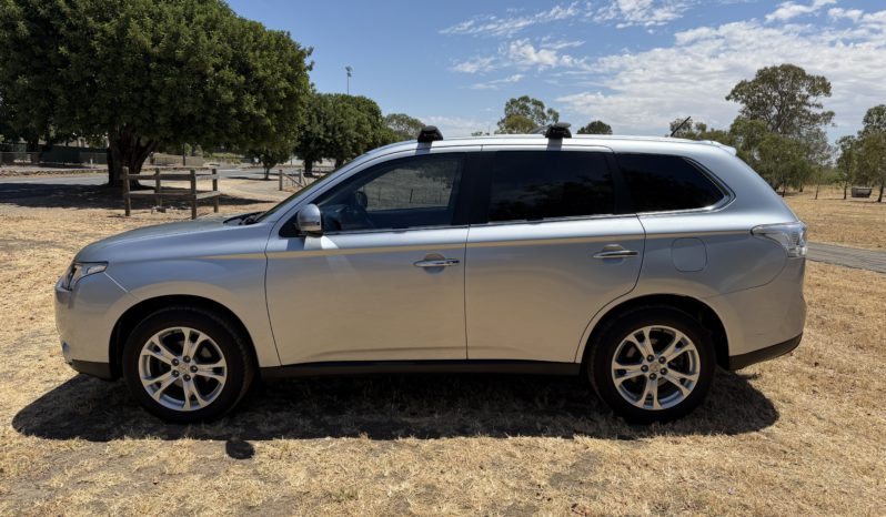 MITSUBISHI OUTLANDER ASPIRE 2.4L 4WD 7 SEAT full