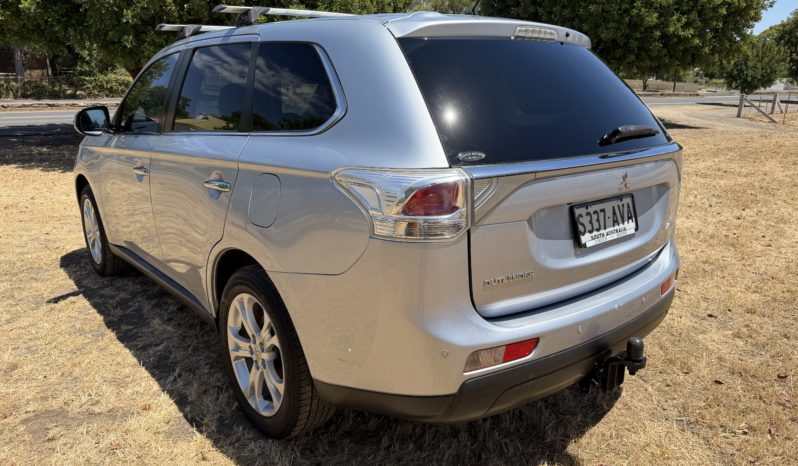 MITSUBISHI OUTLANDER ASPIRE 2.4L 4WD 7 SEAT full
