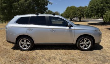 MITSUBISHI OUTLANDER ASPIRE 2.4L 4WD 7 SEAT full