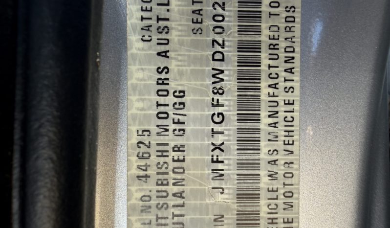 MITSUBISHI OUTLANDER ASPIRE 2.4L 4WD 7 SEAT full