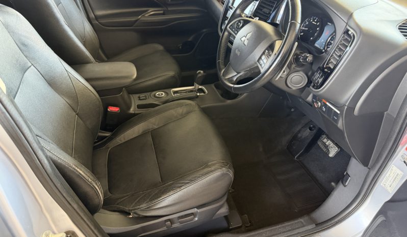 MITSUBISHI OUTLANDER ASPIRE 2.4L 4WD 7 SEAT full