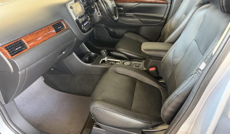 MITSUBISHI OUTLANDER ASPIRE 2.4L 4WD 7 SEAT full