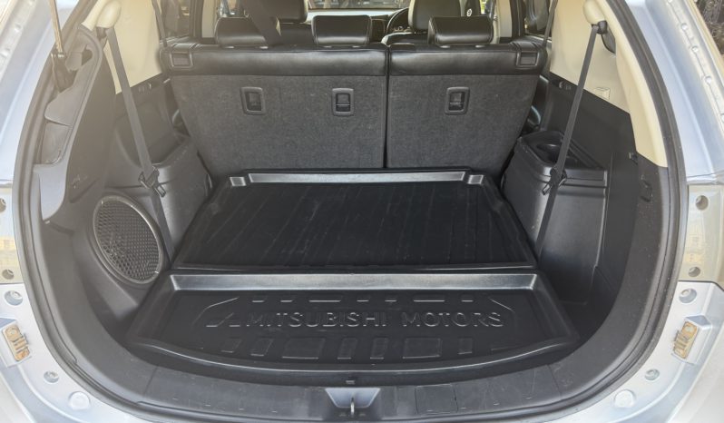 MITSUBISHI OUTLANDER ASPIRE 2.4L 4WD 7 SEAT full