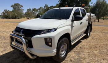 MITSUBISHI TRITON GLX DOUBLE CAB CHASSIS full