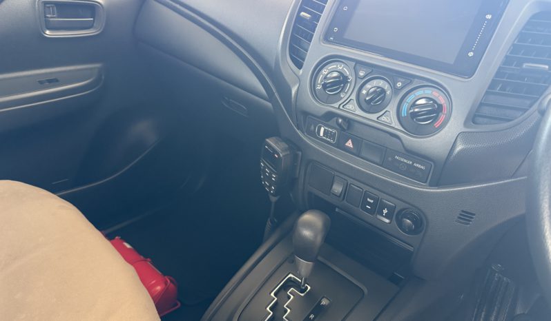 MITSUBISHI TRITON GLX DOUBLE CAB CHASSIS full