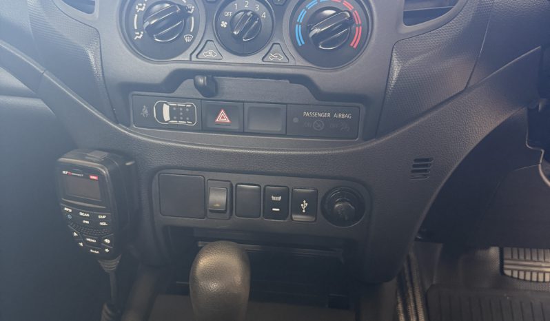 MITSUBISHI TRITON GLX DOUBLE CAB CHASSIS full