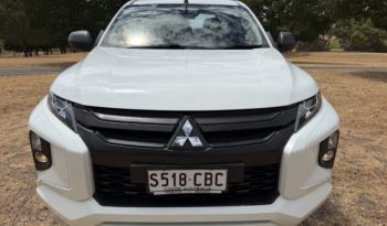 MITSUBISHI TRITON full
