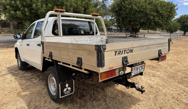 MITSUBISHI TRITON full