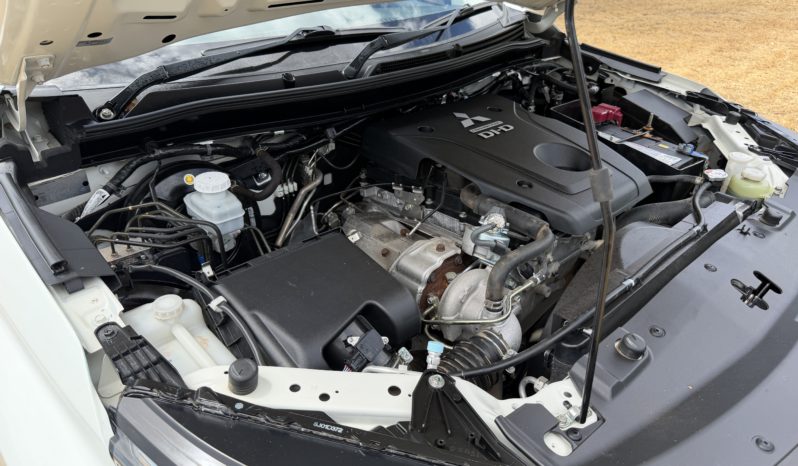 MITSUBISHI TRITON full