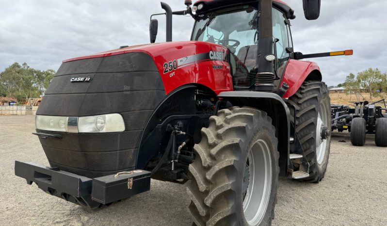 CASE IH MAGNUM 250 CVT TRACTOR full