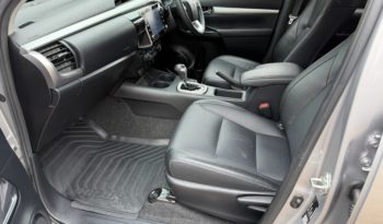 TOYOTA HILUX SR5 2.8L 6SPD AUTO DUAL CAB UTILITY full