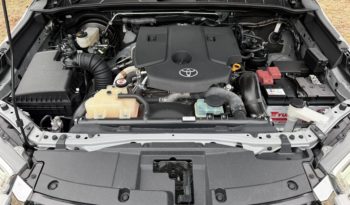 TOYOTA HILUX SR5 2.8L 6SPD AUTO DUAL CAB UTILITY full