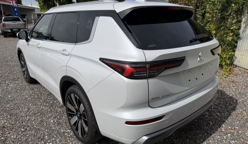 ZM Outlander EXCEED 2.5L CVT AWD 5ST full