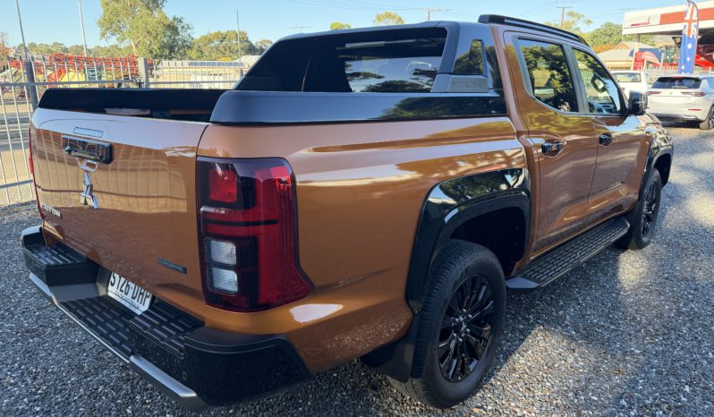 MV Triton GSR 2.4L D 6AT 4X4 DC PU full