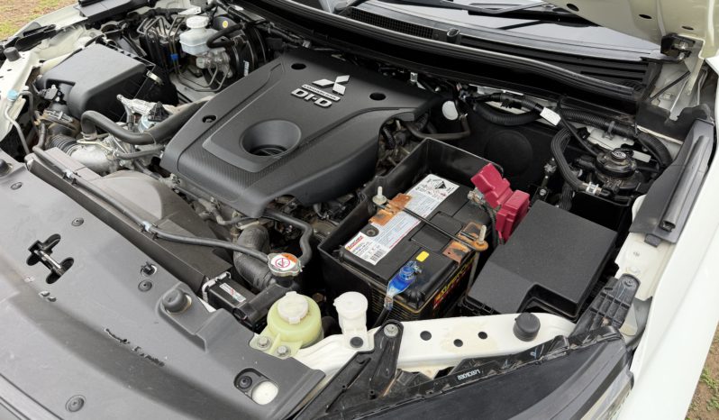 MITSUBISHI TRITON full