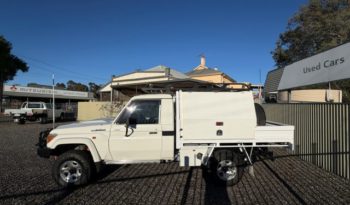 TOYOTA LANDCRUISER GXL full